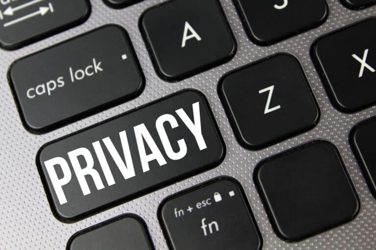Computer keyboard with a privacy key