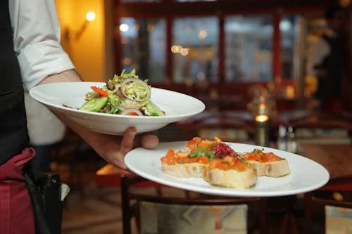 Restaurants & Bars