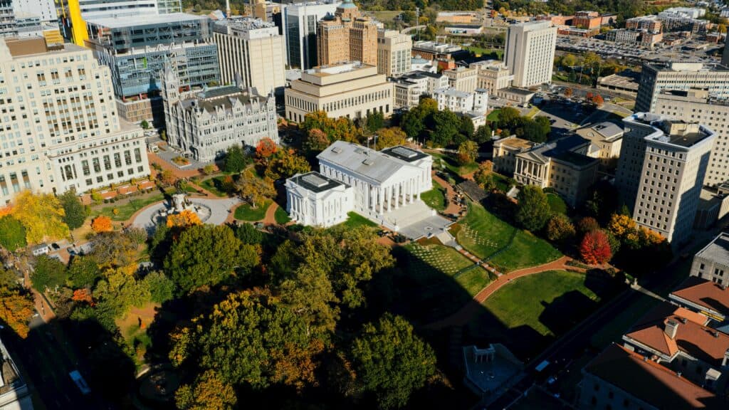 pexels-kelly-34586173 | Richmond West, VA 1235 Managed AI Services Richmond VA