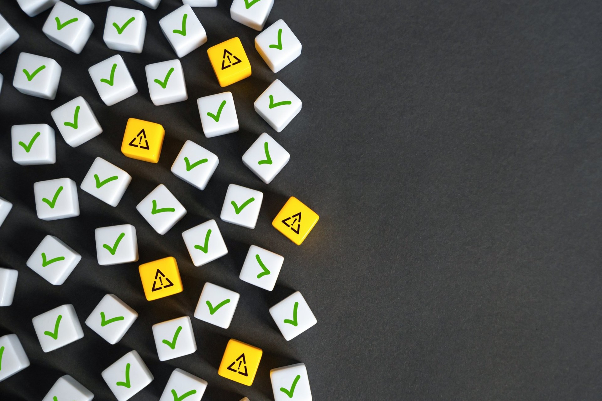 warning-error-alerts-checkmarks-compliance-monitoring | CMIT Solutions warning-error-alerts-checkmarks-compliance-monitoring