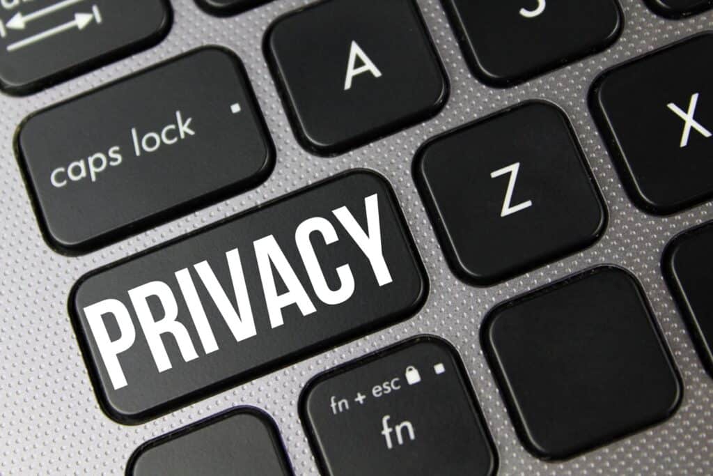 Computer keyboard with a privacy key